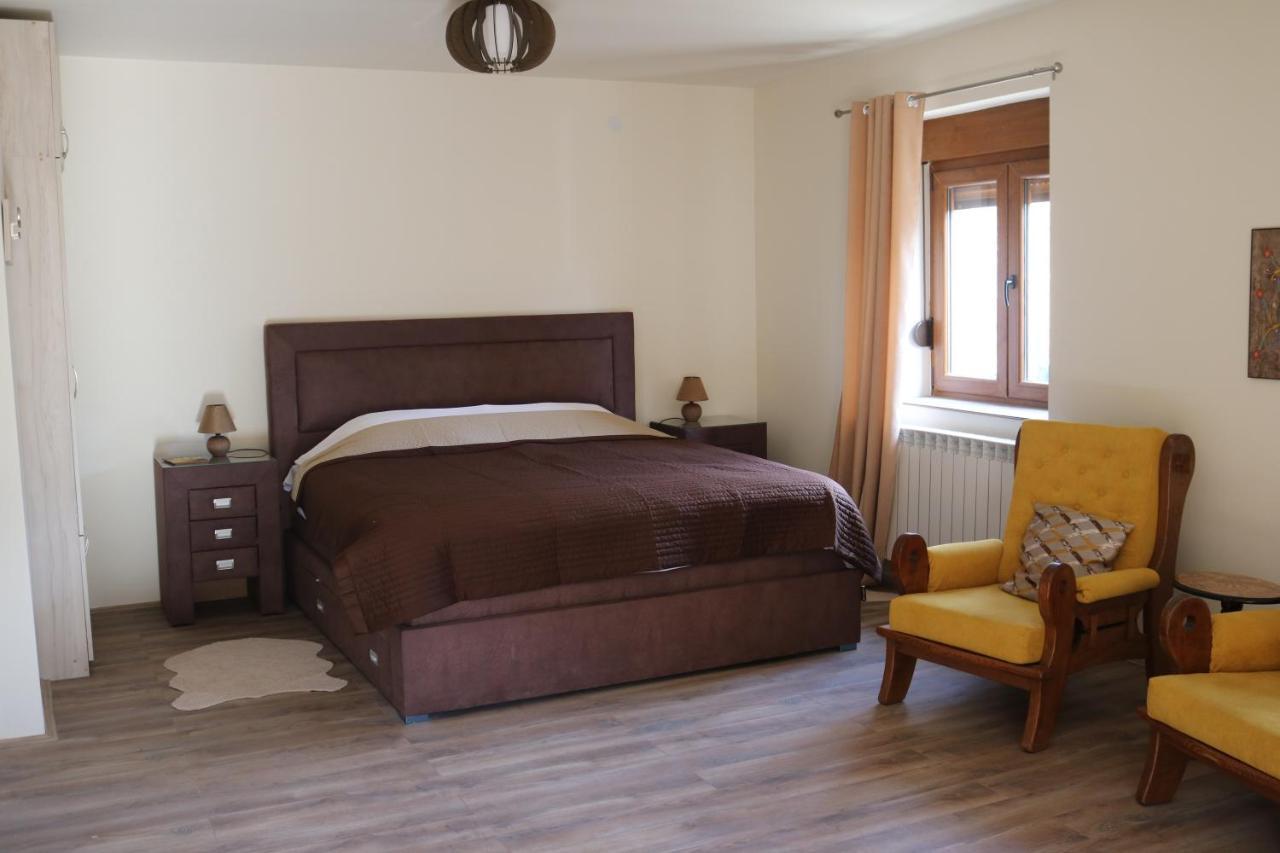 Zvjezdana Dolina Garni Hotel Andrijevica 外观 照片